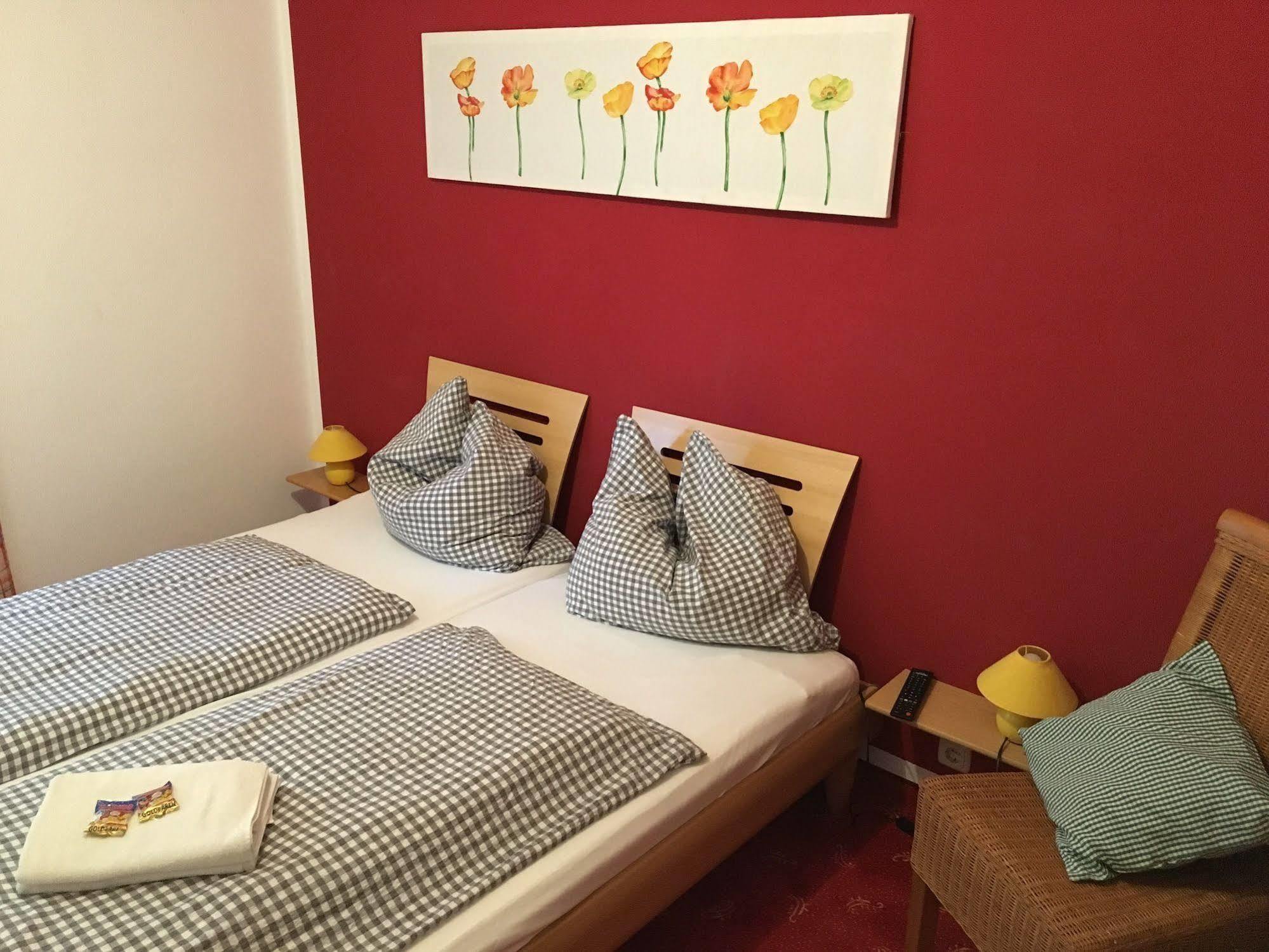 Bed & Breakfast Schwansee 2*